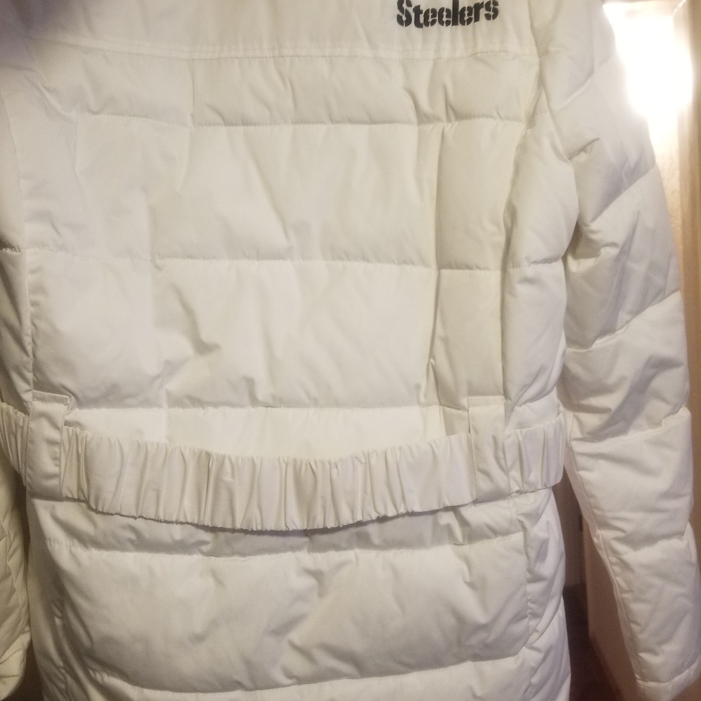 Pittsburgh Steelers women's med white down jacket